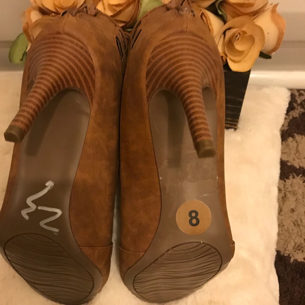 Never worn - Picture 4 of 4
